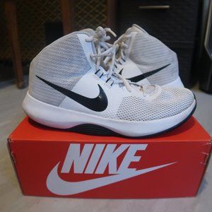 Nike Hyperdunk Basketball Womens Shoes